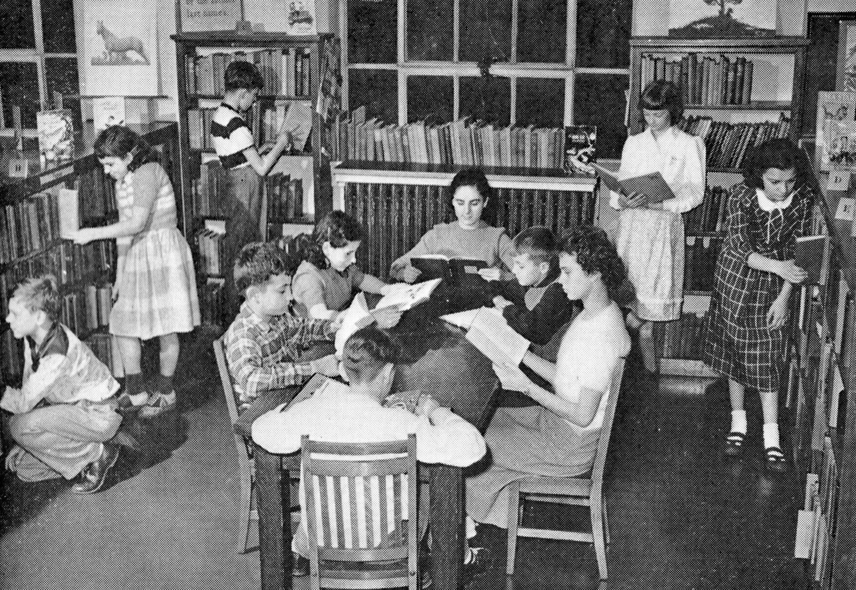 The children's reading room, Allentown Free Library, 1945.